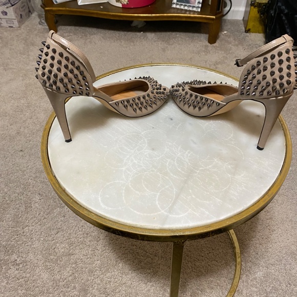 Sz 11 Taupe Studded Pumps - Picture 14 of 16